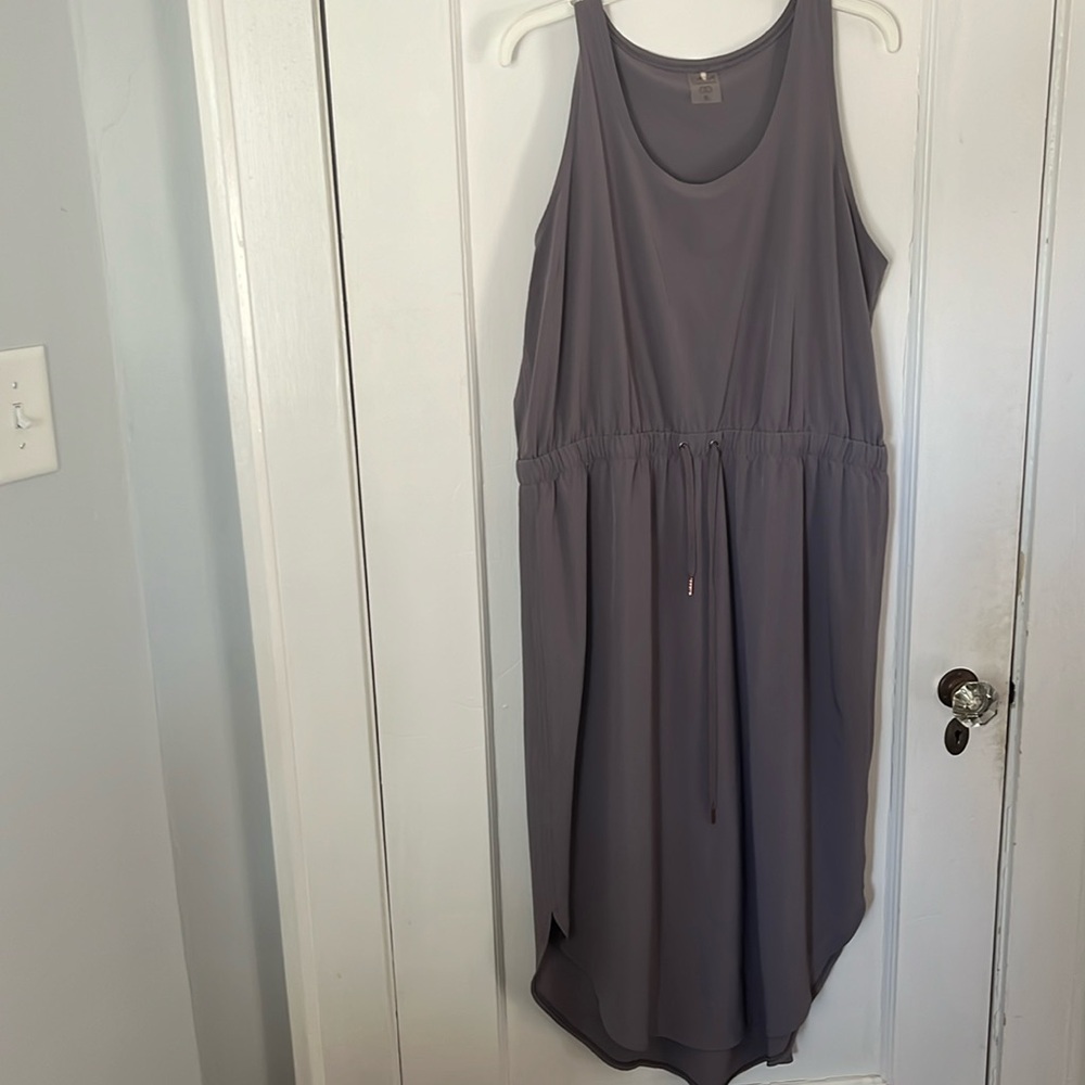 CALIA by Carrie Underwood Sleeveless Drawstring Midi Dress in Dusty Gray